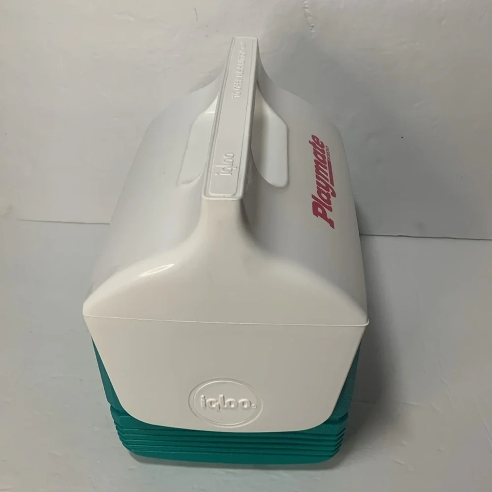 Igloo 4 Qt Mini Playmate Cooler Retro Throwback NWT